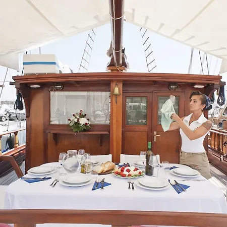 Plaghia Boat & Breakfast Botel Castellammare di Stabia